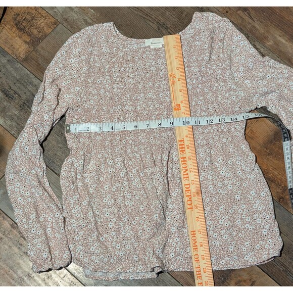 Urban Romantics L Smocked Peplum Top - Picture 3 of 4